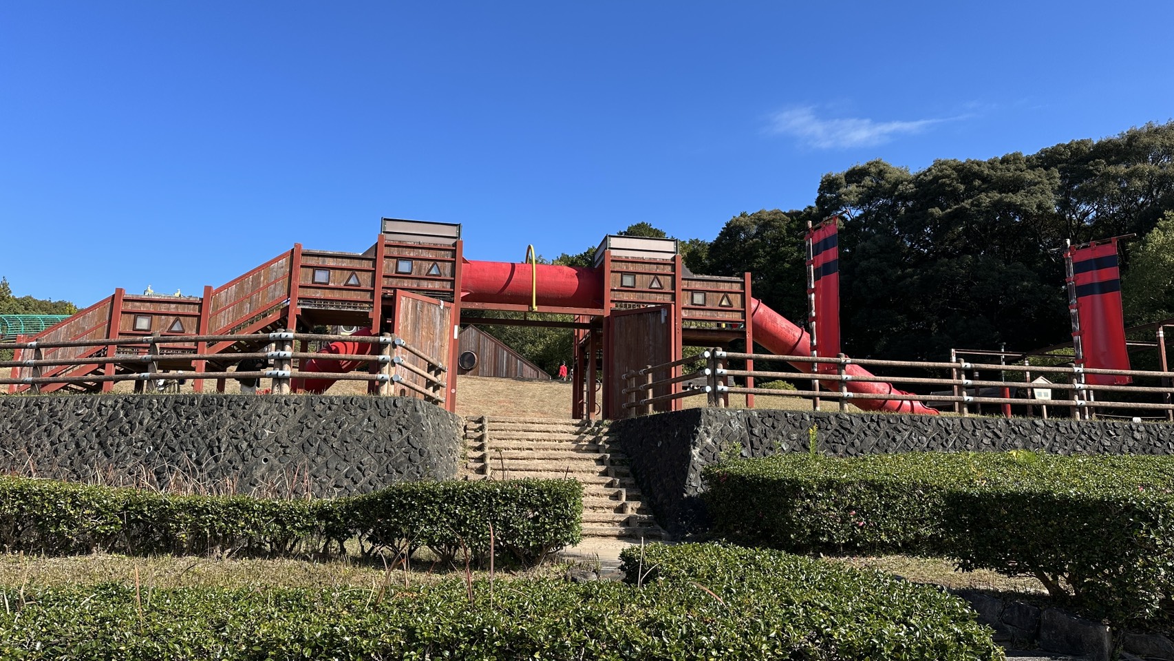 城攻めをテーマにした忍者遊具